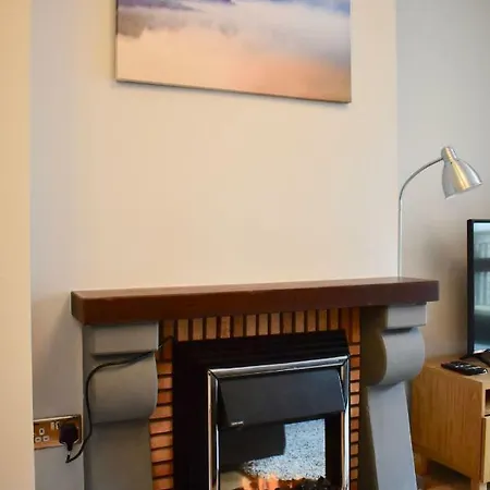 Appartement Recently-renovated 1 Bedroom Flat In Centre *